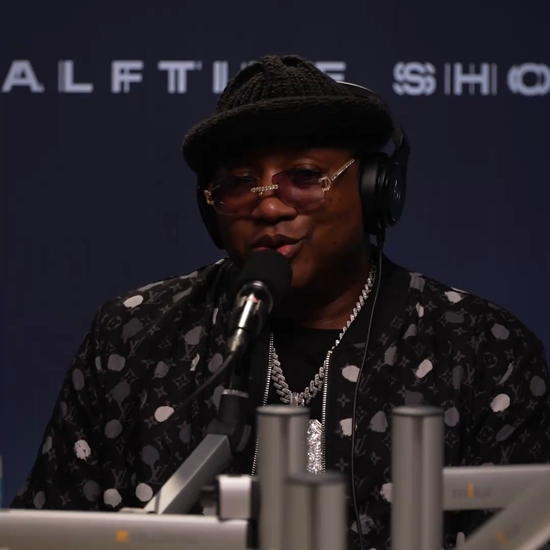 .E40 Mogul Entrepreneur is faithful to the Bay. You know who he’s rooting for at #SBLVIII. #AppleMusicHalftime