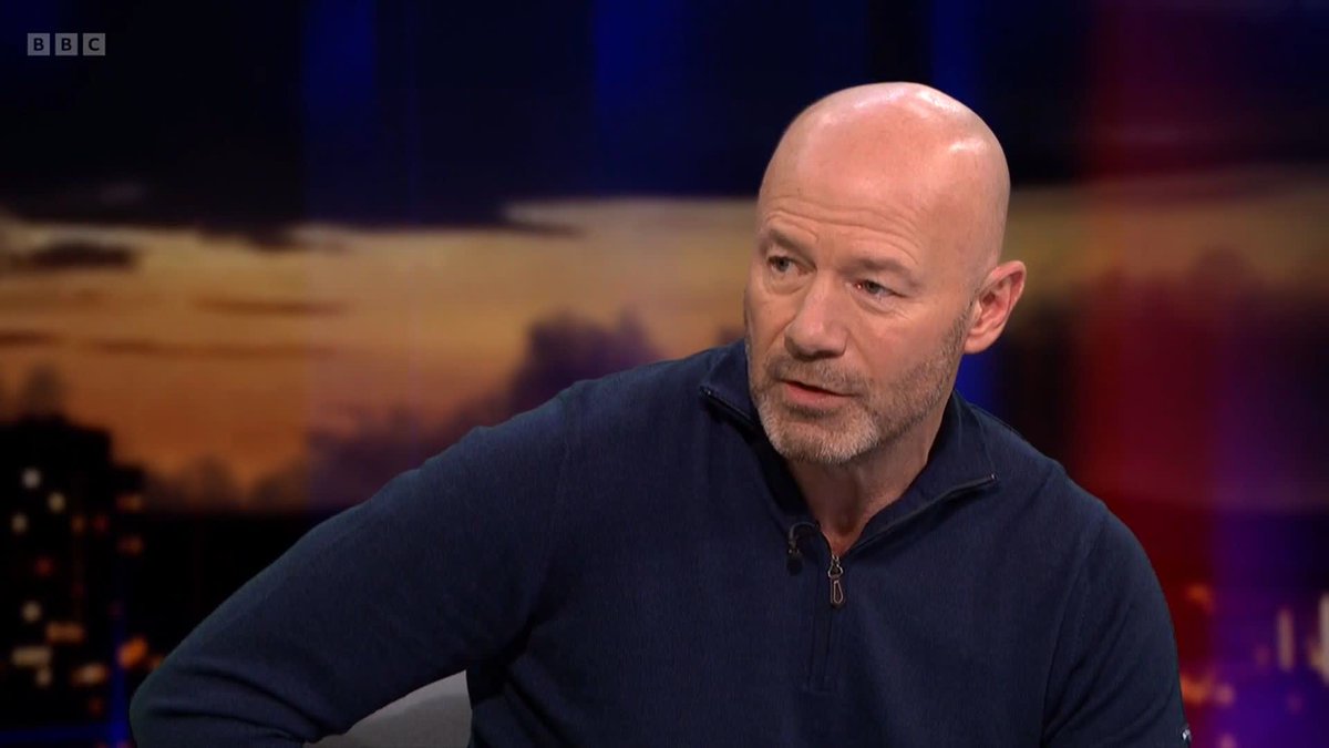 "Blue cards? Do me a favour man... honestly." 😡 #MOTD Alan Shearer