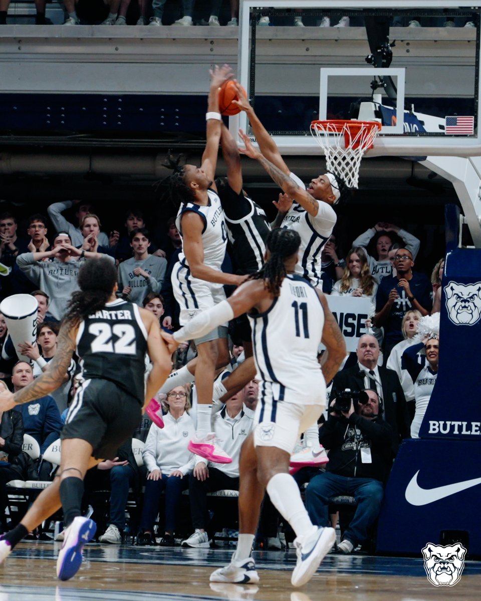 "NOT IN THIS HOUSE... NOT IN HINKLE" 🎙️ Mark Minner #DawgsOnly