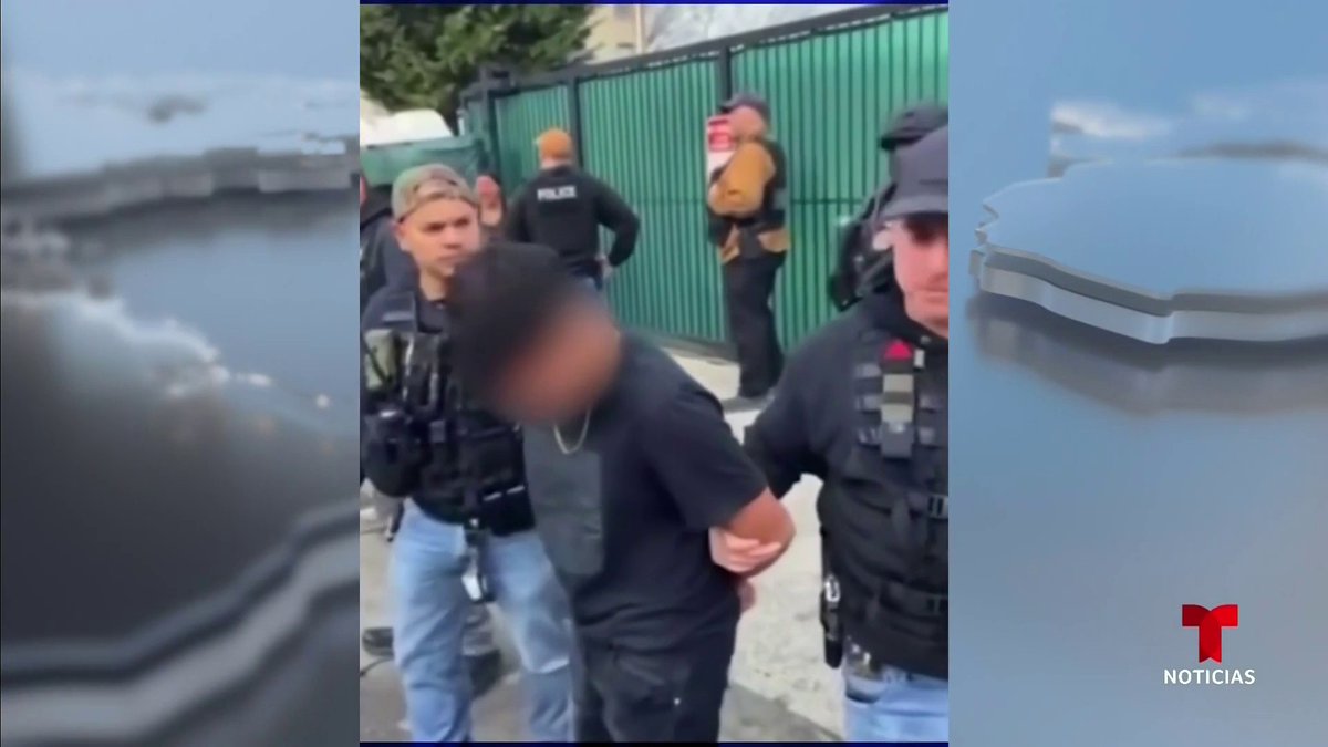 🇺🇲 | Comparece en corte el inmigrante venezolano de 15 años acusado de abrir fuego en Times Square. Será acusado como adulto.