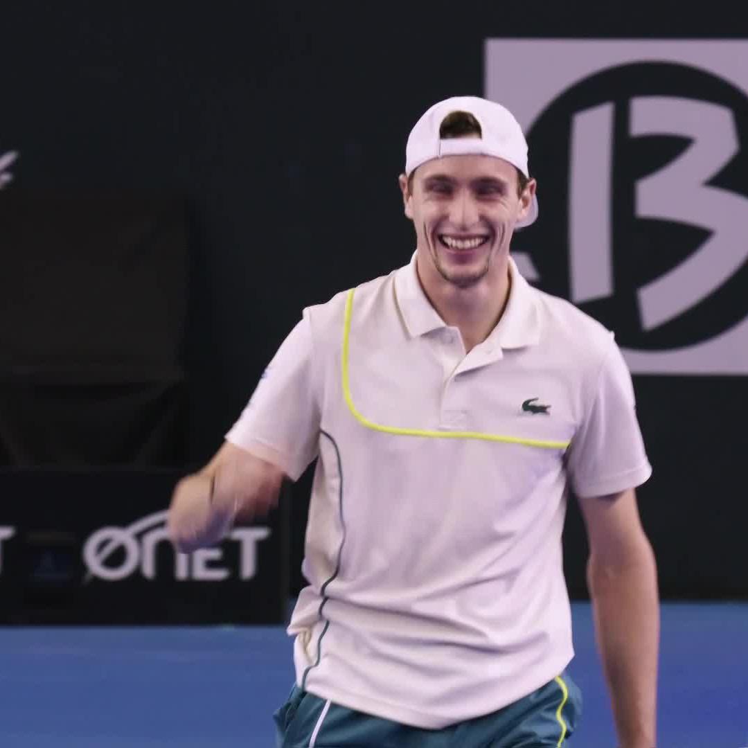 ✅ 6-4, 6-4 vs Hurkacz (1) ✅ 6-4, 6-3 vs Dimitrov (2) Ugo Humbert a totalement dominé les deux premières têtes de série du tournoi pour s’offrir le titre à Marseille. 🫡🇫🇷