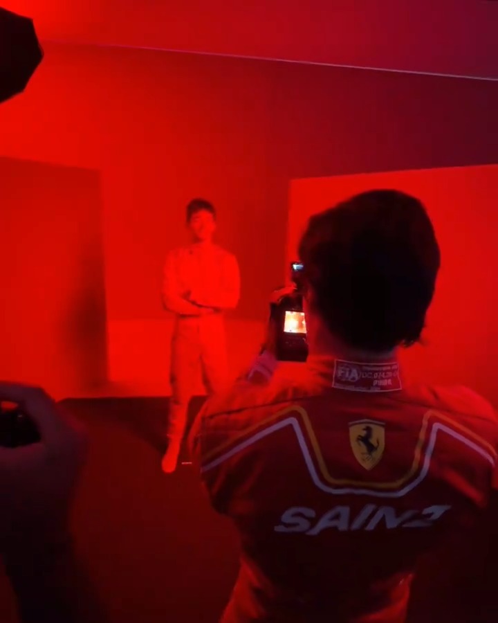 🗣️ “Don’t smile, be super serious… and close one eye.” We let C² take over the camera at our shoot 😅