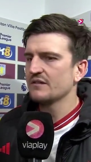 – Vi har hatt en tøff sesong, men nå ser det bedre ut. Det sier Harry Maguire til Jan Aage Fjørtoft 🇳🇴 etter seieren mot Aston Villa.