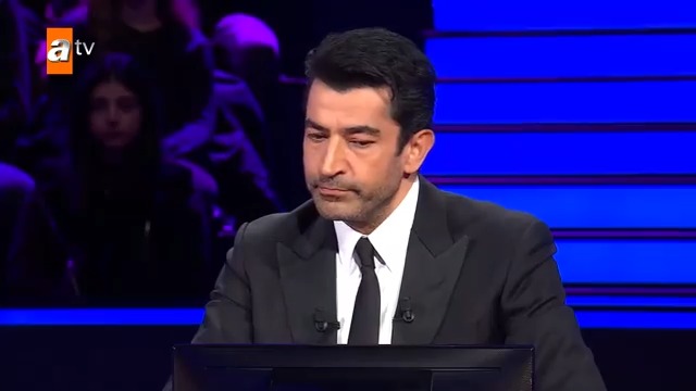 Dünya çapında ünlü yabancı sanatçıları Filistin konusundaki duruşlarıyla takdir ediyoruz. Kenan İmirzalıoğlu’da en az onlar kadar ünlü ve en az onlar kadar duyarlı. Helal olsun. Sanatçı duruşu böyle olur.