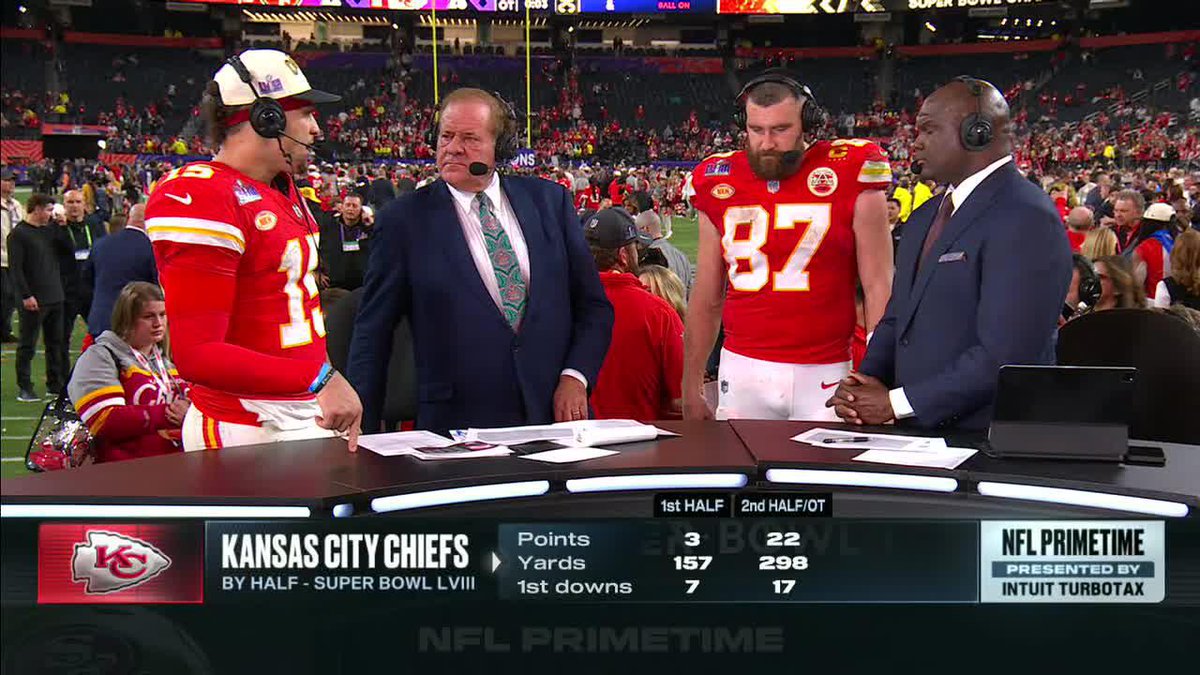 "Imma keep it between us ... I was just telling him how much I love him." —Travis Kelce on the in-game interaction with Andy Reid