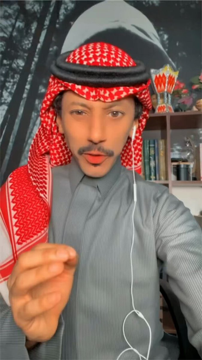 الملك سعود إمام على 100 الف مصل بالهند !!