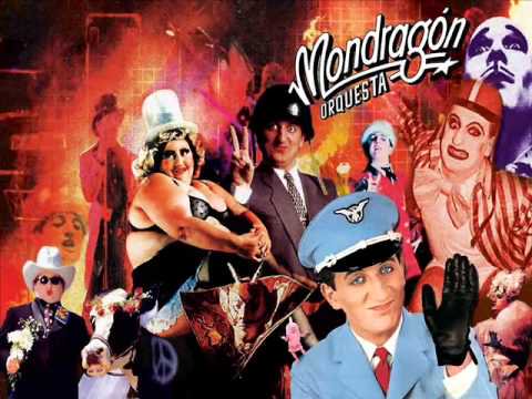 Hoy es el cumpleaños de Javier Gurruchaga. ¡Cantemos 'Caperucita feroz', el tema de la Orquesta Mondragón que tanto nos gustó en 1981, cuando la escuchamos en 'Aplauso'! --> #FelizLunes #FelizSemana #BuenosDías #12Febrero