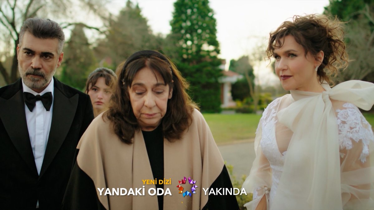 "Bu hepimiz için yepyeni bir başlangıç..." Yeni dizi #YandakiOda ilk tanıtımı yayında! Yakında Star'da! @yandakiodadizi