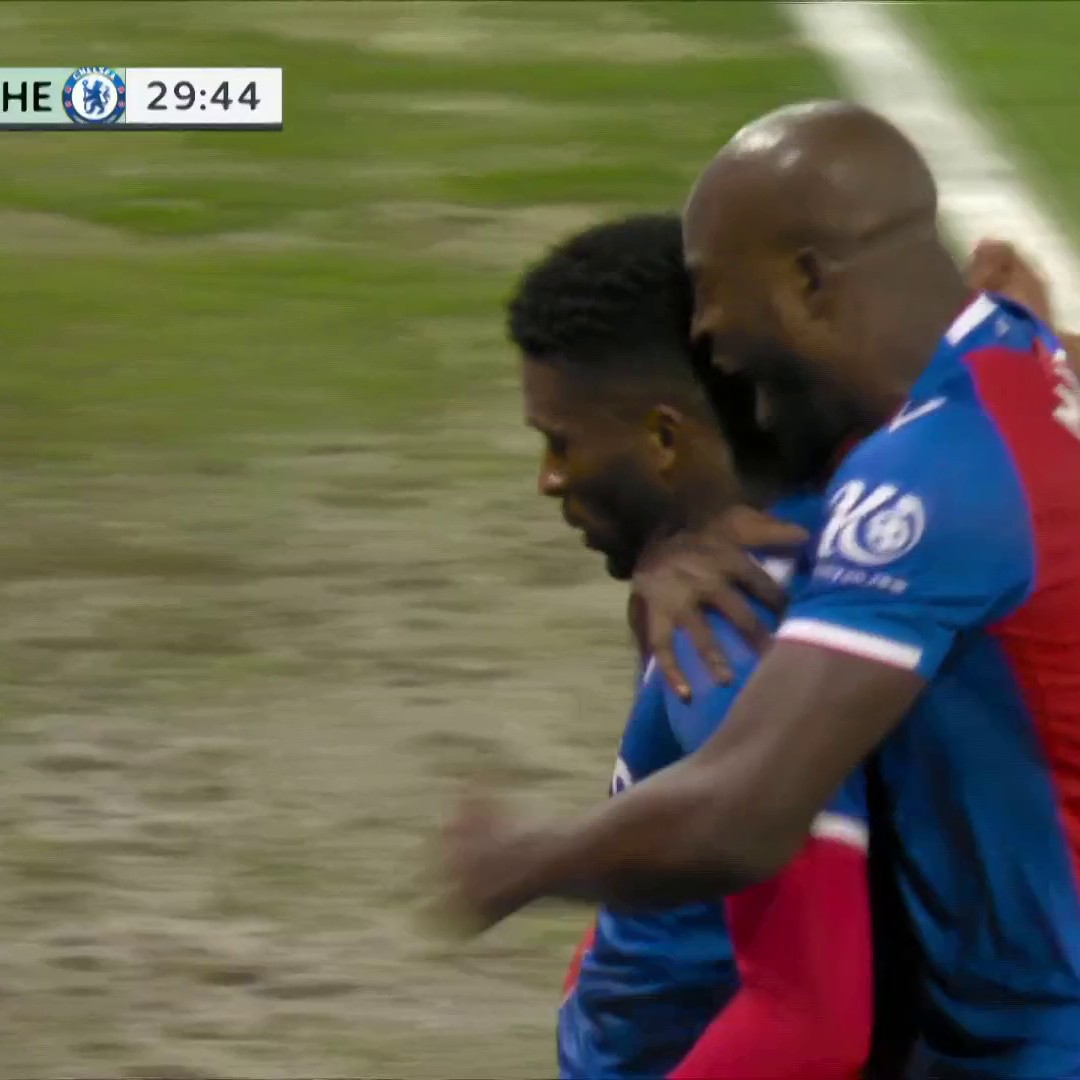 JEFFERSON LERMA TAKE A BOW. That is a spectacular strike! #CRYCHE