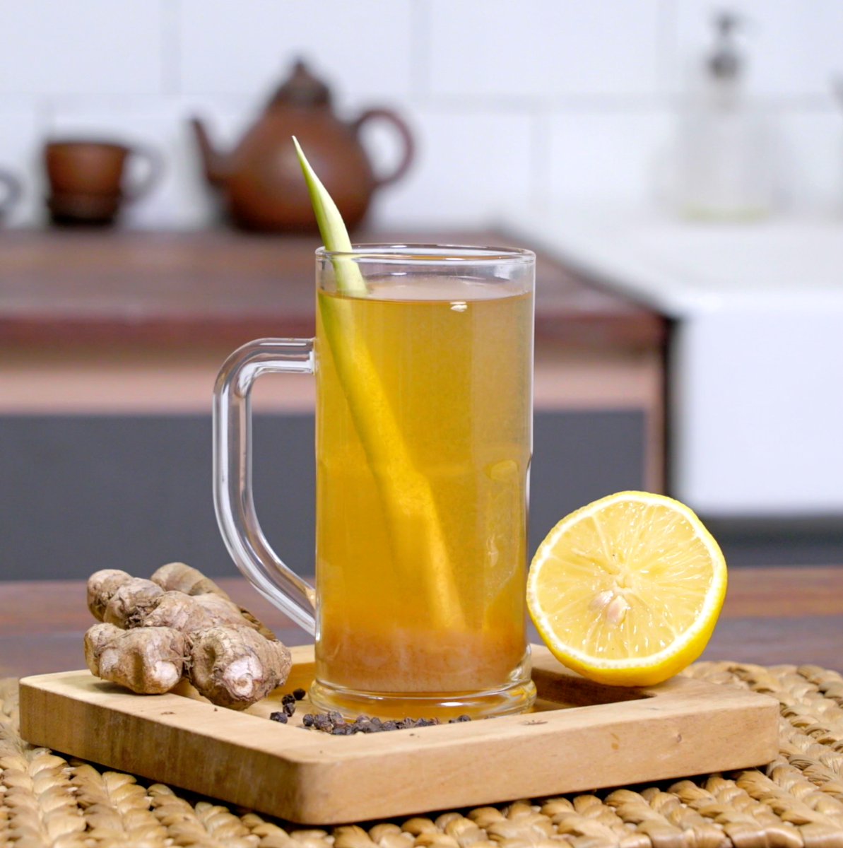 Ini dia Jamu buat temen2 KPPS biar tetep on terus staminanya! Semangat! RT #jamu #kpps