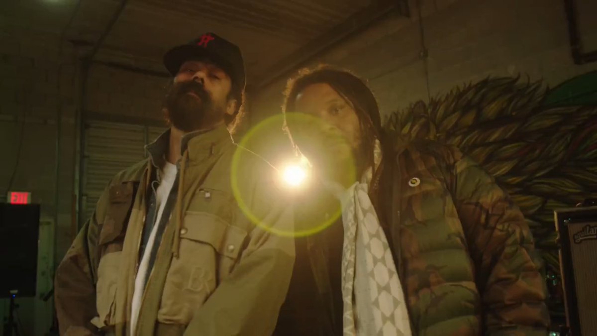 A behind-the-scenes look into the brothers, Damian "Jr. Gong" Marley and Stephen Marley, collaborating for their upcoming #TrafficJamTour ๐๐ฝ kicking off this Friday!! ๐๐โค๏ธ