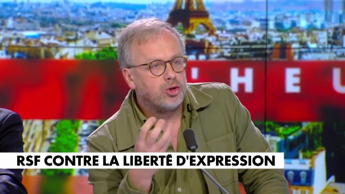 "Vous vous appelez Reporters sans frontières et maintenant vous êtes reporters avec frontières" déclare Eric Naulleau à Christophe Deloire #HDPros #Europe1