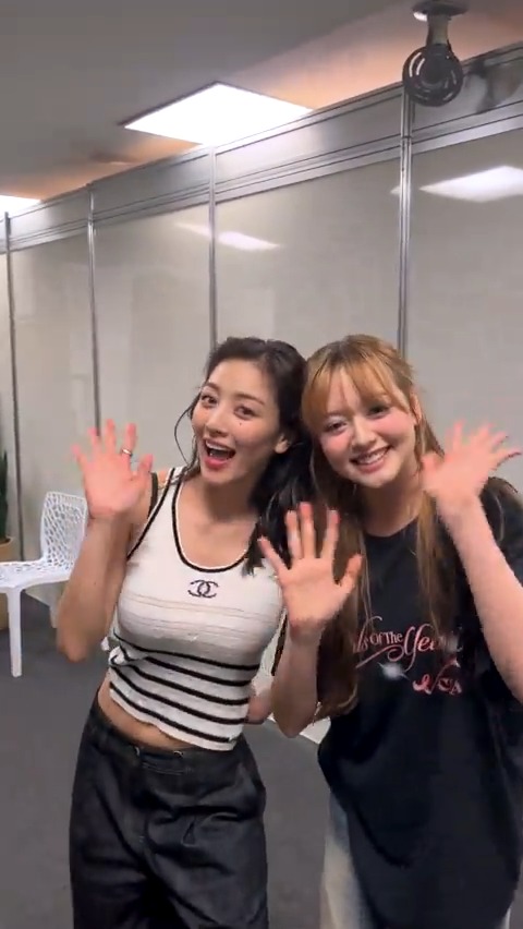 #JIHYO🤝 #KENDALL #Dododododododo ˖⁺。˚⋆˙♥ 🎵 𝐷𝑜𝑤𝑛𝑙𝑜𝑎𝑑 𝐼 𝐺𝑂𝑇 𝑌𝑂𝑈 ✨ +*:ꔫ:* 𝐿𝑖𝑠𝑡𝑒𝑛 𝐼 𝐺𝑂𝑇 𝑌𝑂𝑈 *:ꔫ:*+ +*:ꔫ:* 𝑊𝑖𝑡ℎ 𝑌𝑂𝑈-𝑡ℎ *:ꔫ:*+ 𝑃𝑟𝑒-𝑆𝑎𝑣𝑒 & 𝑃𝑟𝑒-𝑂𝑟𝑑𝑒𝑟 #TWICECORE #TWICE #WithYOUth❤🔥 #ONESPARK💥 #IGOTYOU🤝 #IGOTYOU_VoyageVer