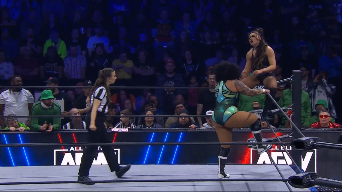 Skye Blue probably REALLY hates Stokely Hathaway right now. Watch #AEWDynamite LIVE on TBS! @SkyeByee | @WillowWrestles | @StokelyHathaway