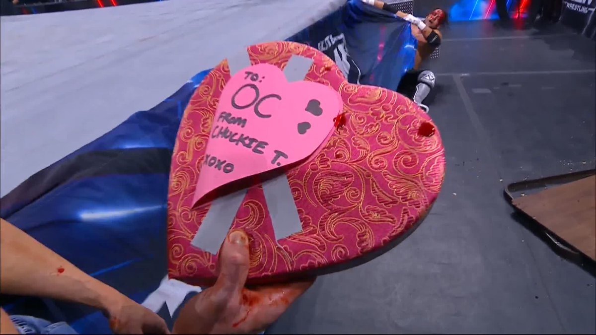 D'aww, Chuckie T shouldn't have! Watch #AEWDynamite LIVE on TBS! @OrangeCassidy | ᴛʜᴇ ᴛʀᴇɴᴅ MʌTT TʌVEN | Chuck Taylor