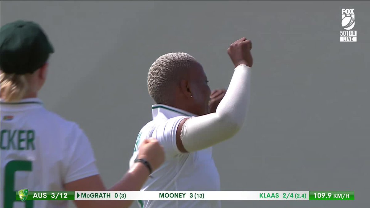 Klaas has 3-4 and the Aussies are in ALL sorts early! 😬 📺 WATCH #AUSvSA on Ch. 501 or stream via Kayo Sports ✍️ BLOG 🔢 MATCH CENTRE