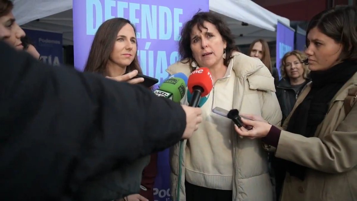 "Soy hija de carnicera y sé bien lo que supone la economía familiar cuando trabajas como autónoma en un mercado. Hay que apoyar la economía de proximidad, los productos de cercanía y a los trabajadores autónomos". 🎥 Isabel Faraldo en el Mercado Municipal de Elviña de A Coruña.