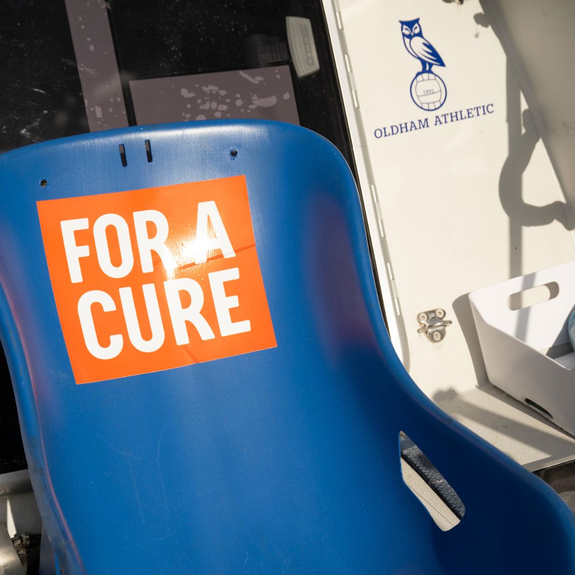 Frank has spent the last 64 days at sea. This is the hugely important cause he has been working for. One in three people born in the UK will be affected by dementia. Please support Frank’s amazing work for Alzheimer's Research UK by making a donation: #oafc
