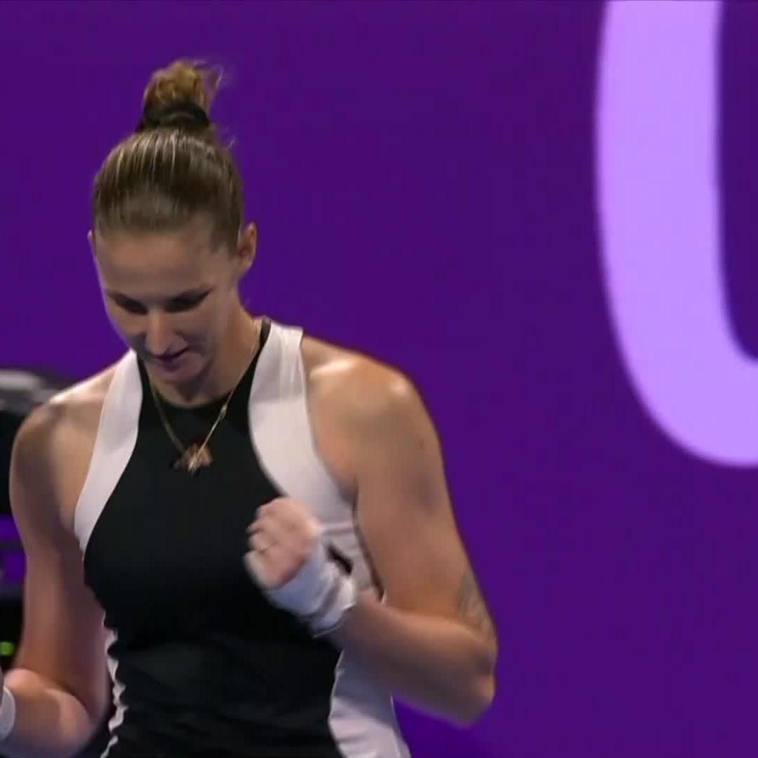 The Karolina Pliskova show rolls on ✨ The 2017 champion returns to the semifinals in Doha, defeating Naomi Osaka 7-6(6), 7-6(5). #QatarTotalEnergiesOpen