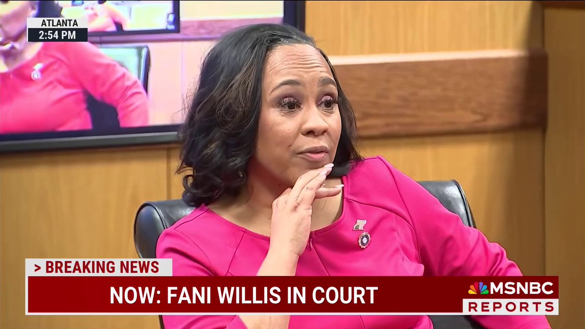Fani Willis is basically saying if you swing at me, you better not miss