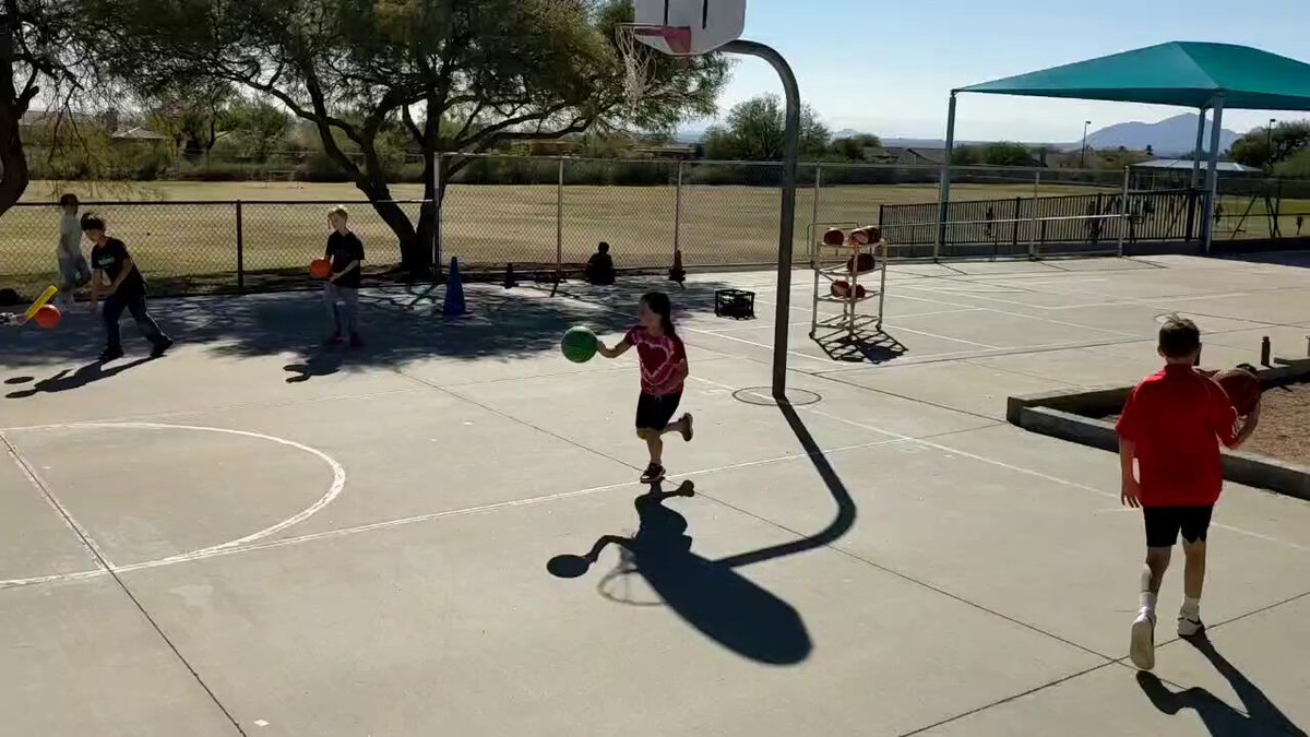 "Slide Tag" - Dribbling edition🏀 - Thanks ThePhysicalEducator.com! Dribbling with control while increasing &amp; decreasing speed, S1.E17.4b. #physed