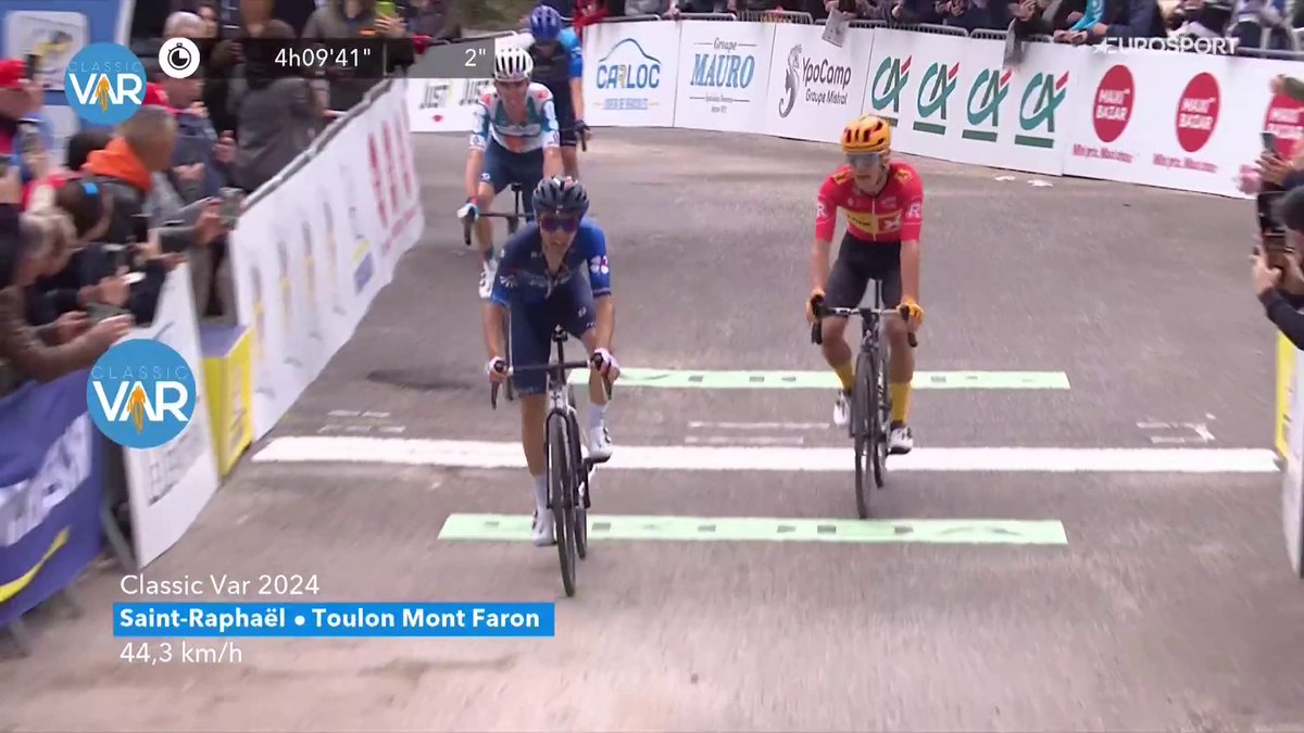 🚴🇫🇷 | WAT IS DIT ALLEMAAL!? 😱😱 Tobias Halland Johannesen denkt de eerste Classic Var te winnen en steekt veel te vroeg zijn handen in de lucht! 🥶 Lenny Martinez profiteert en wint... 🇫🇷 #VarClassic 📺 Koers kijk je live via discovery+