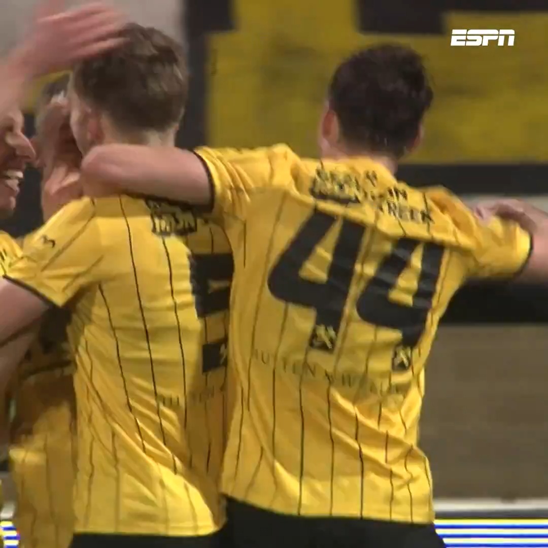 👀 Teun Bijleveld doet zijn oude club pijn in de absolute slotfase. #rodemm