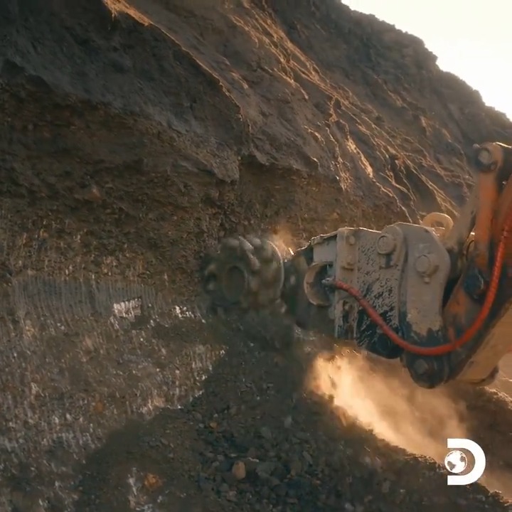 Tearing through frozen paydirt and takin' names 🙌 #GoldRush starts soon on Discovery