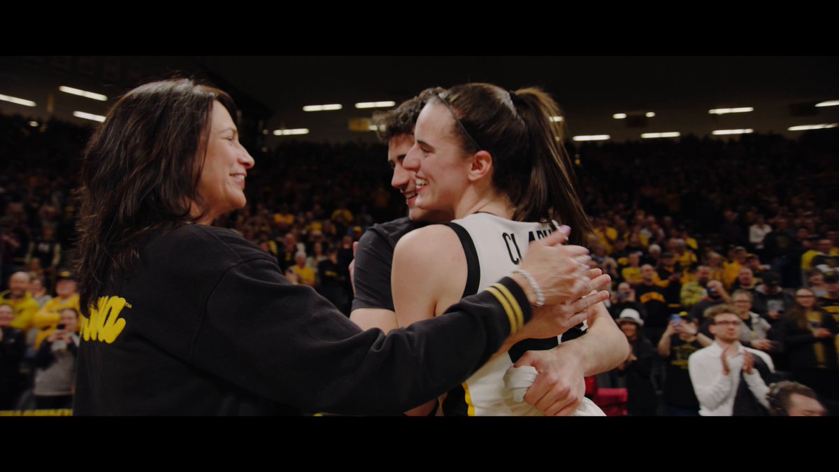 𝟭 𝗼𝗳 𝟭. #Hawkeyes