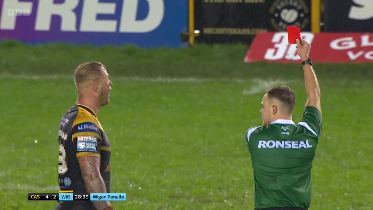 Big decision at the Jungle. Castleford's Liam Watts has been sent off and he couldn't believe it 🔴 Right call? Watch Betfred Super League on BBC Two and BBC iPlayer 📲 #BBCRL #SLCasWig