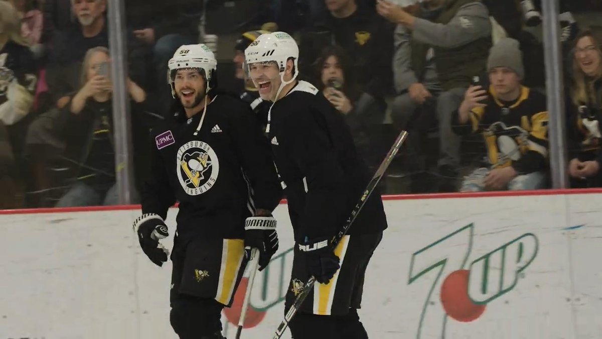 Letang to Jagr while wearing his mullet wig: "All my life I wore #68... You were my guy growing up." 🥹