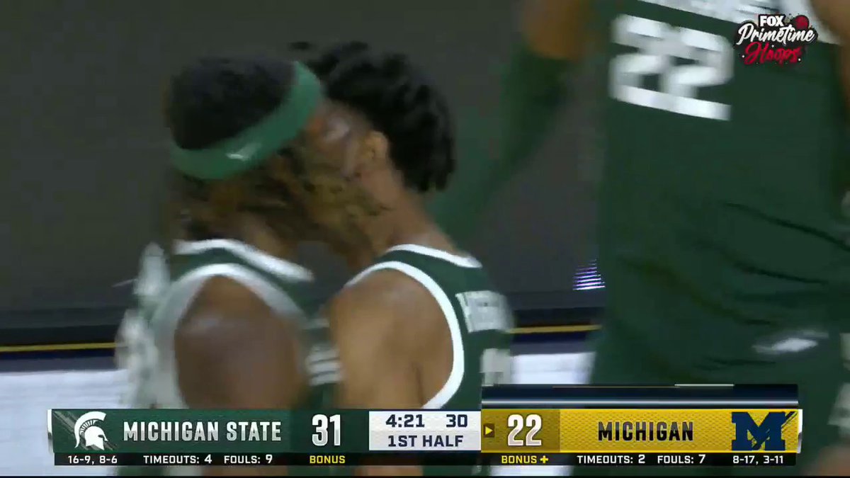 POWERFUL STEAL 'N SLAM COEN CARR!!! 😤 💪 Coencarr_23 X Michigan State Men's Basketball