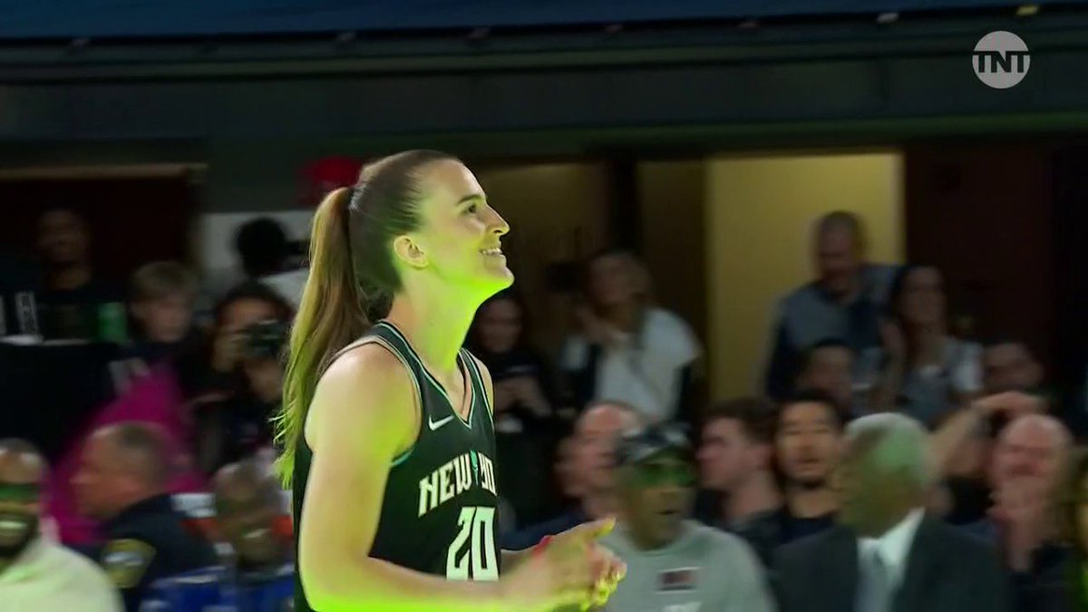 Sabrina Ionescu put on a SHOW in the first ever NBA vs. WNBA three-point contest 👏 👏