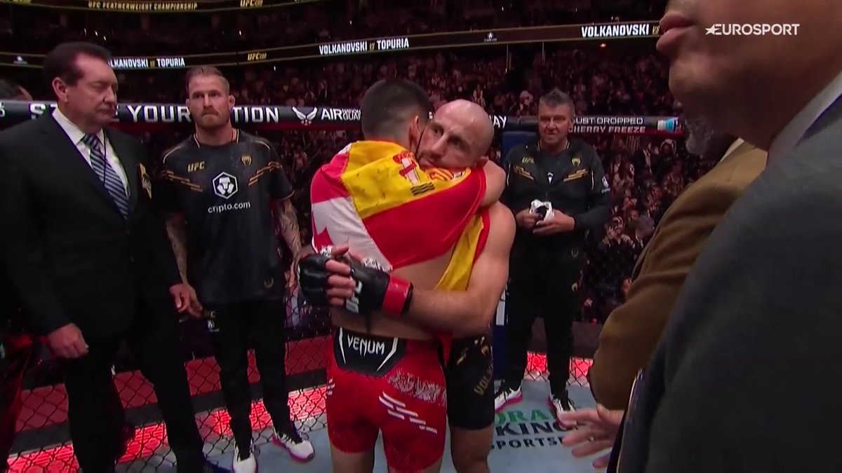 Respeto. #UFC298 | #TopuriaEurosport