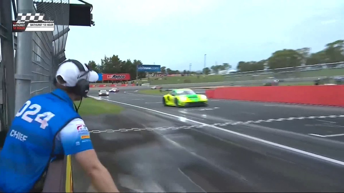 🏁 GRELLO WINS BATHURST! 🏁 They served two drive-through penalties but Manthey emamotorsportau, Matt Campbell, Ayhancan Güven and Laurens Vanthoor somehow found a way. Incredibly, this is also Porsche Motorsport' first IGTC win since Spa 2020. #IGTC | #B12Hr 🦘