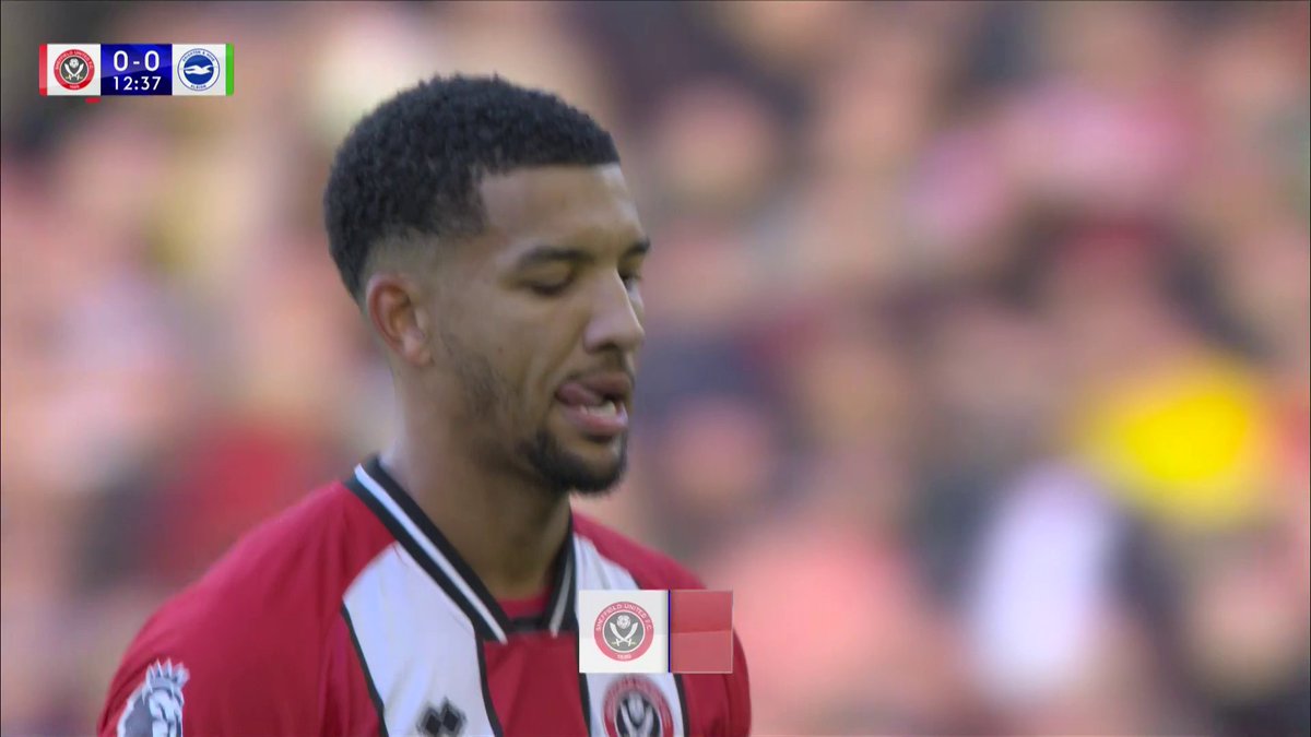 Mason Holgate is sent off for Sheffield United after just 10 minutes of play at Bramall Lane 🟥
