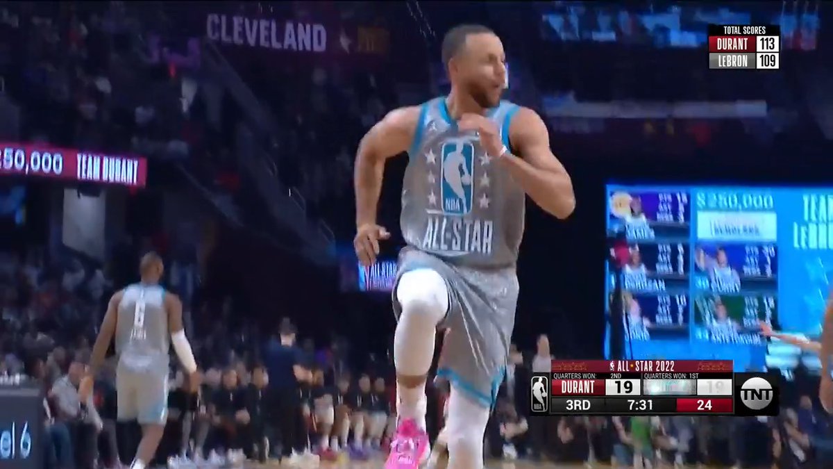 16 THREES?!?!?! Stephen put on a show at the 2022 #NBAAllStar Game. What's he got in store for tonight?