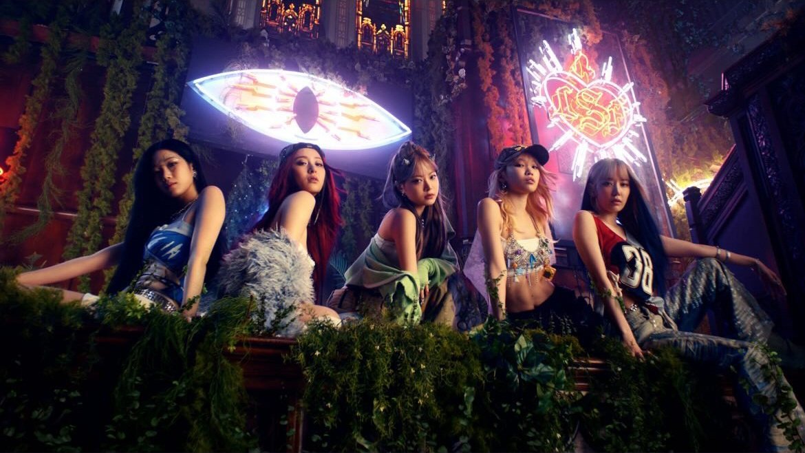 [DEBUT] LE SSERAFIM 'EASY' – 07PM KST: #4 Bugs (NEW) #11 MelOn (NEW) #16 Genie (NEW) EASY OUT NOW #르세라핌이_하면다쉬워보이지 #LE_SSERAFIM_EASY #MakeItLookEasy