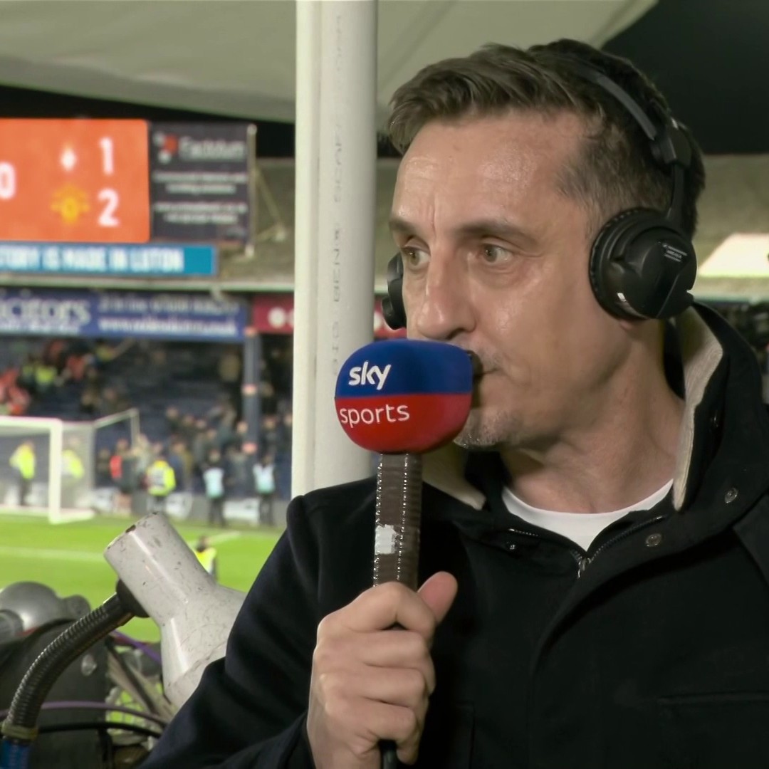 🗣️ "Hojlund looked like a Haaland in the making" Gary Neville with high praise for Rasmus Hojlund 🙌