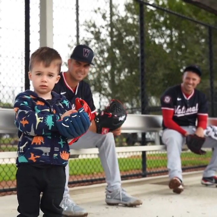 just a couple ballplayers 🤩