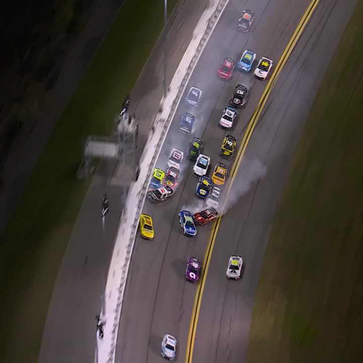 There's trouble at the front of the field! #DAYTONA500
