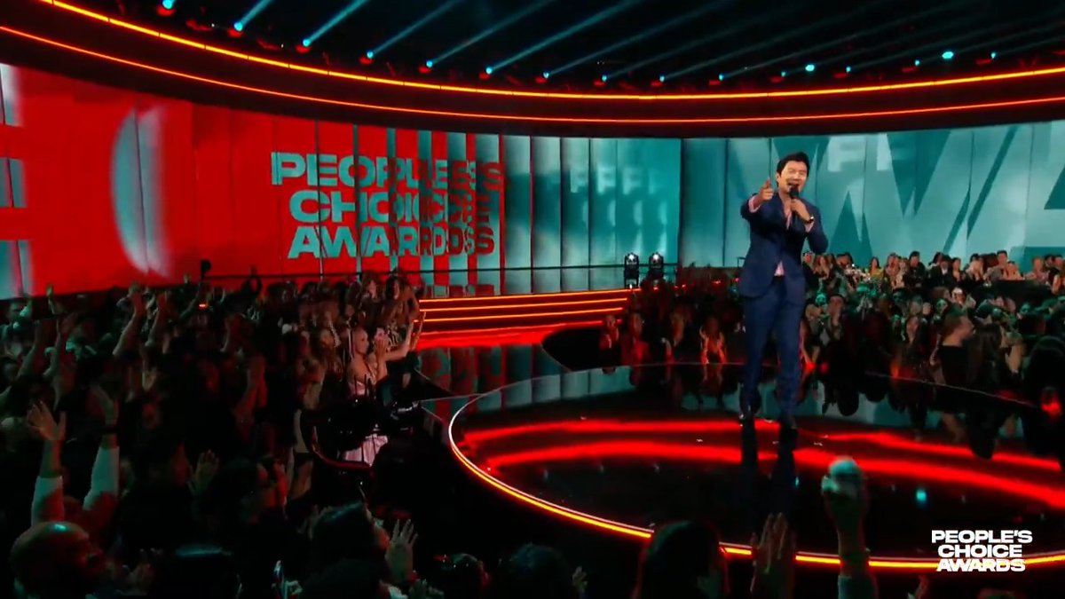 And that's a wrap! 🎉⭐️ Thank you to the fans for showing up for your favorites! Watch this year's People's Choice Awards now on Peacock. #PCAs