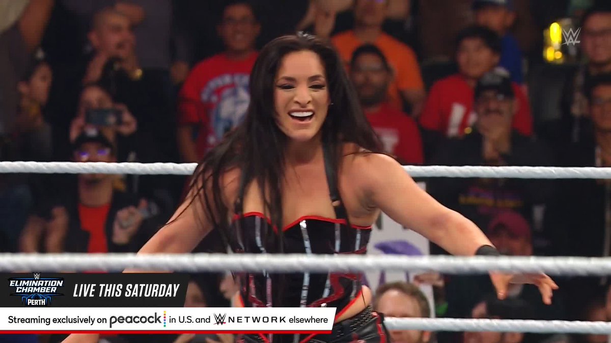 .Raquel is going to #WWEChamber! #WWERaw