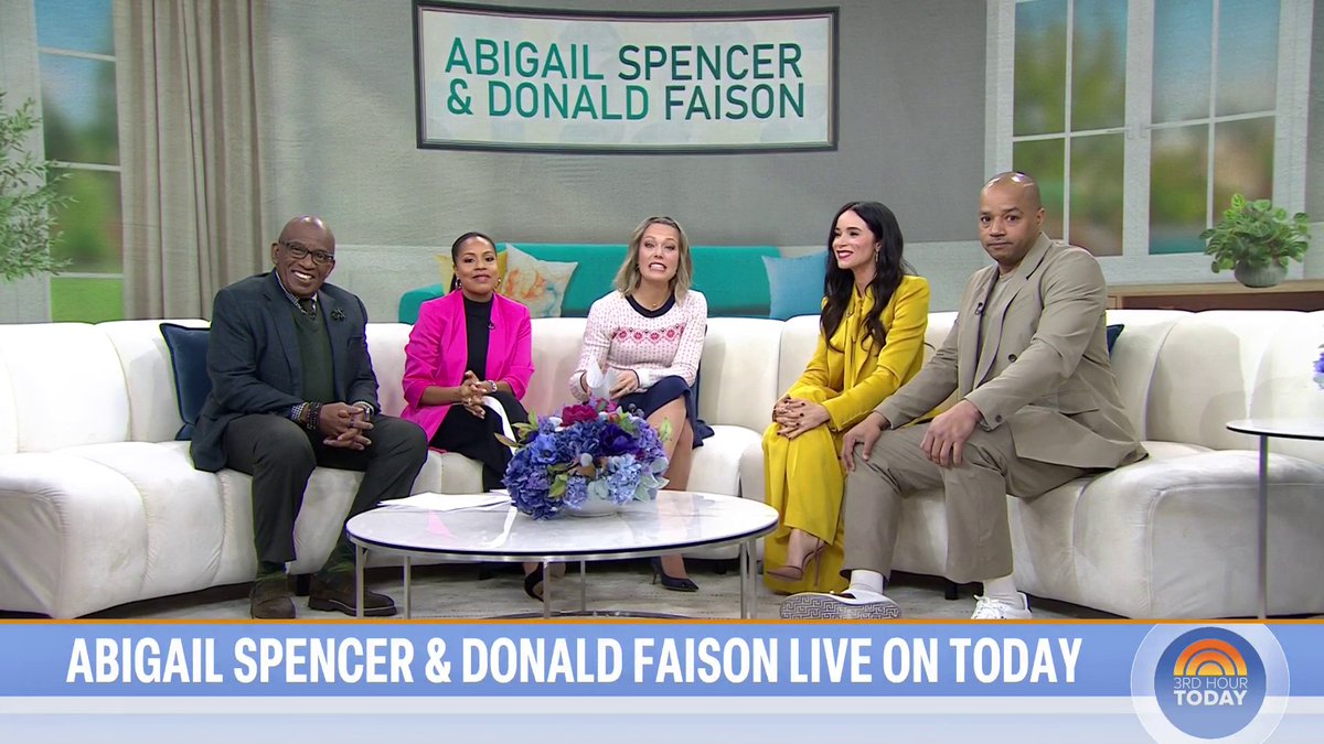 Abigail Spencer and Donald Faison talk all about their new sitcom "Extended Family." Spencer also talks about the resurgence of "Suits," and when Donald Faison is asked about a "Scrubs" reboot, he says "It's in the works. Stay tuned."