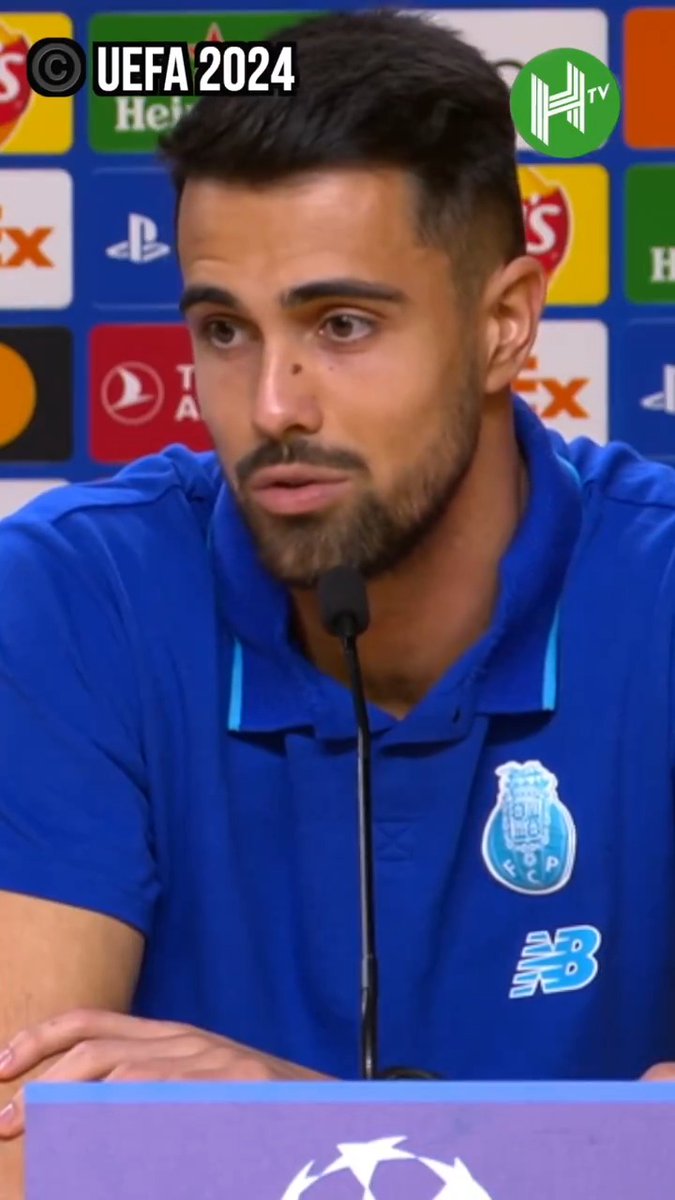 "Arsenal have weak points... they need to show us they are one of the favourites!" 👀 FC Porto goalkeeper Diogo Costa pulling no punches ahead of tomorrow night 😯
