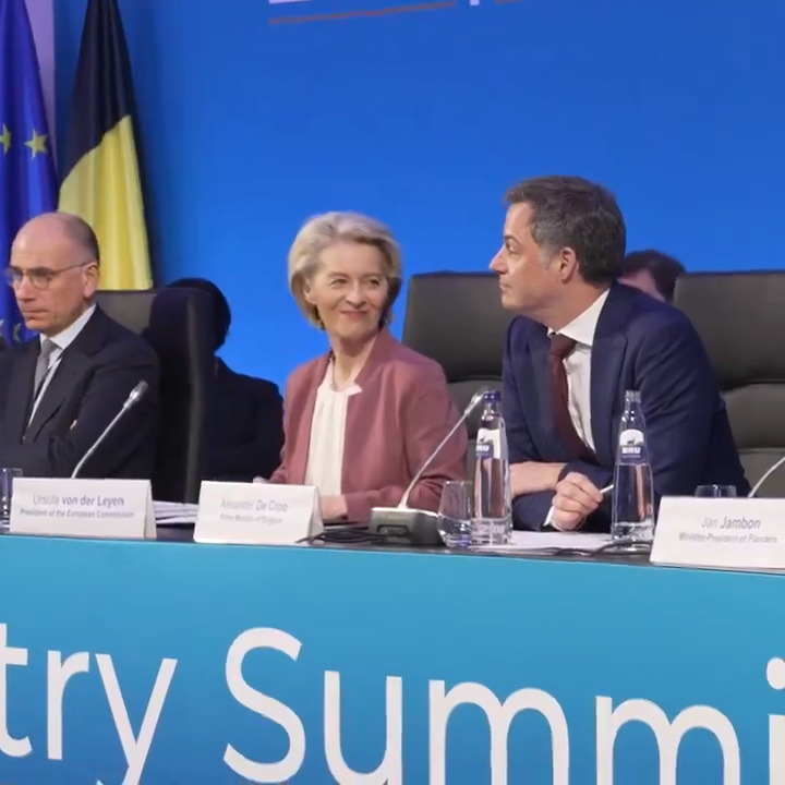 The European Commission is here to support each industry on its net-zero path, I said at today's Industry Summit. Predictability, lower energy prices, competitiveness and a strong business case for clean tech – this is what we are working on. And how we will keep our head start.