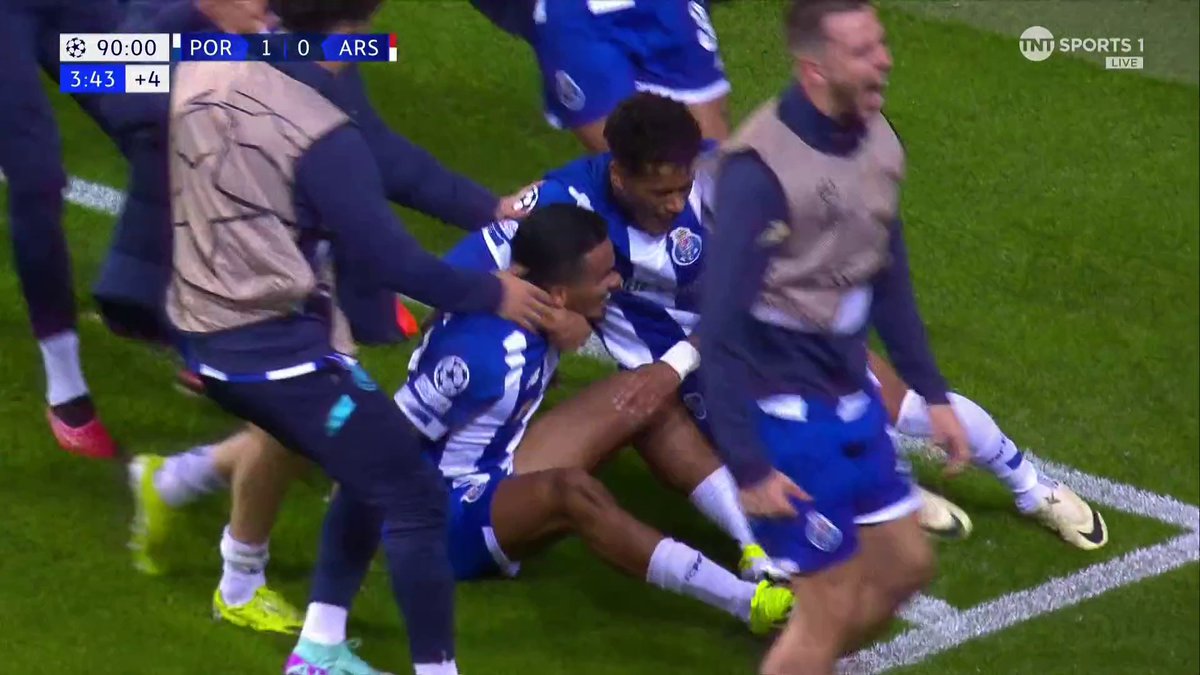 GALENO WINS IT FOR PORTO WITH A BEAUTY IN THE LAST MINUTE! 🤯 #UCL
