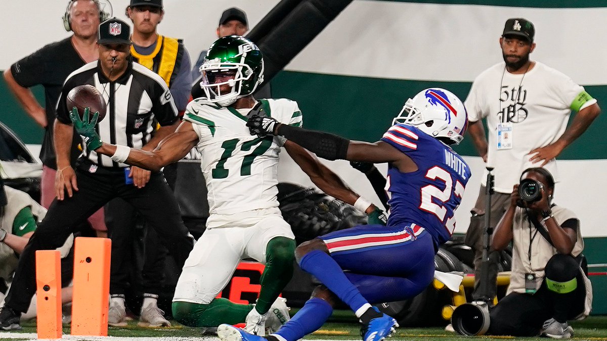 The 10 best catches of the 2023 season. Agree with No. 1?