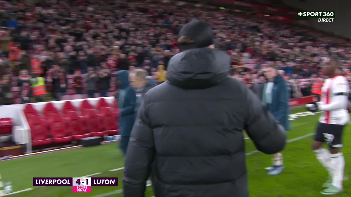 Liverpool est leader de Premier League, pour le plus grand bonheur de Jรผrgen Klopp qui ne manque pas de le partager avec Anfield ๐คฉ #LIVLUT | #PremierLeague