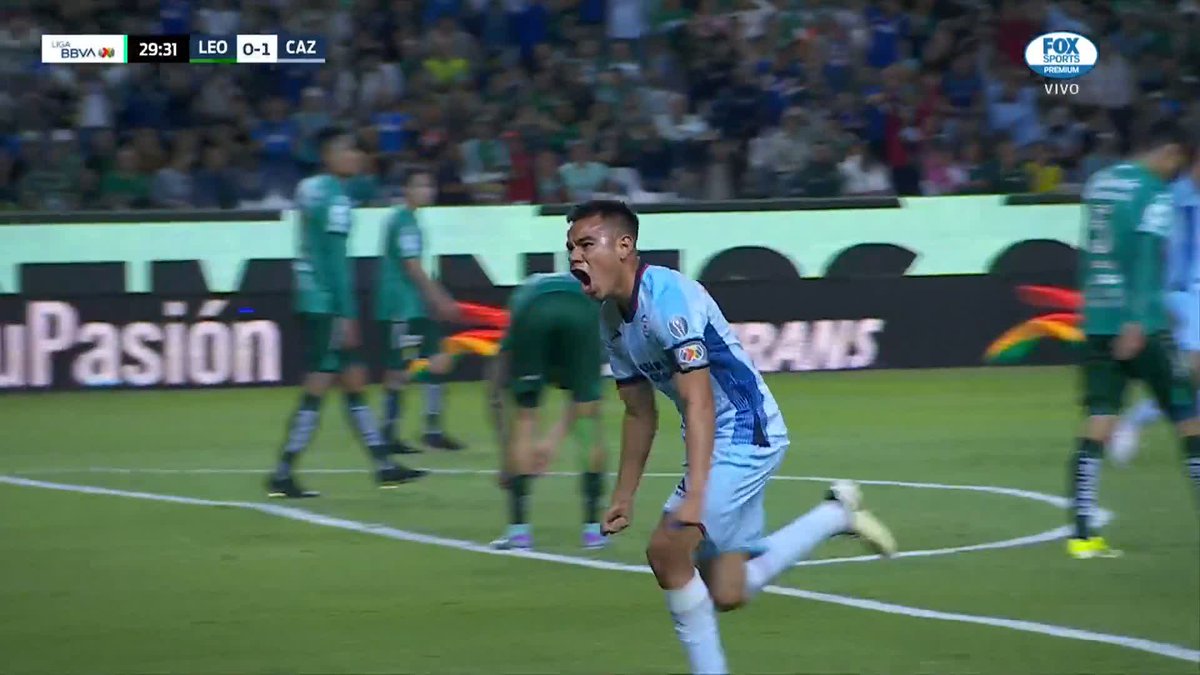 🤯🔥 ¡GOLAAAAAAAZOOOOO! ¡Qué manera de abrir el marcador de parte de Charly! 🔝 #LaFieraxFSMX #MásAcciónMásDiversión Caliente Sports